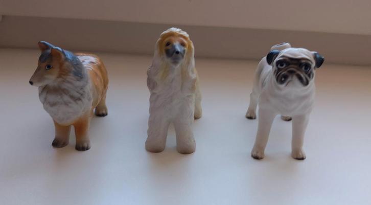3 hondjes gemaakt door Zima uit Macau, Verzamelen, Dierenverzamelingen, Gebruikt, Beeldje of Figuurtje, Hond of Kat, Ophalen of Verzenden
