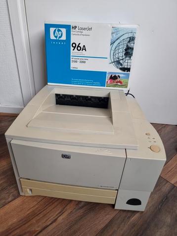 HP Laserjet 2200 + ongeopende HP Cartridge 96A beschikbaar voor biedingen