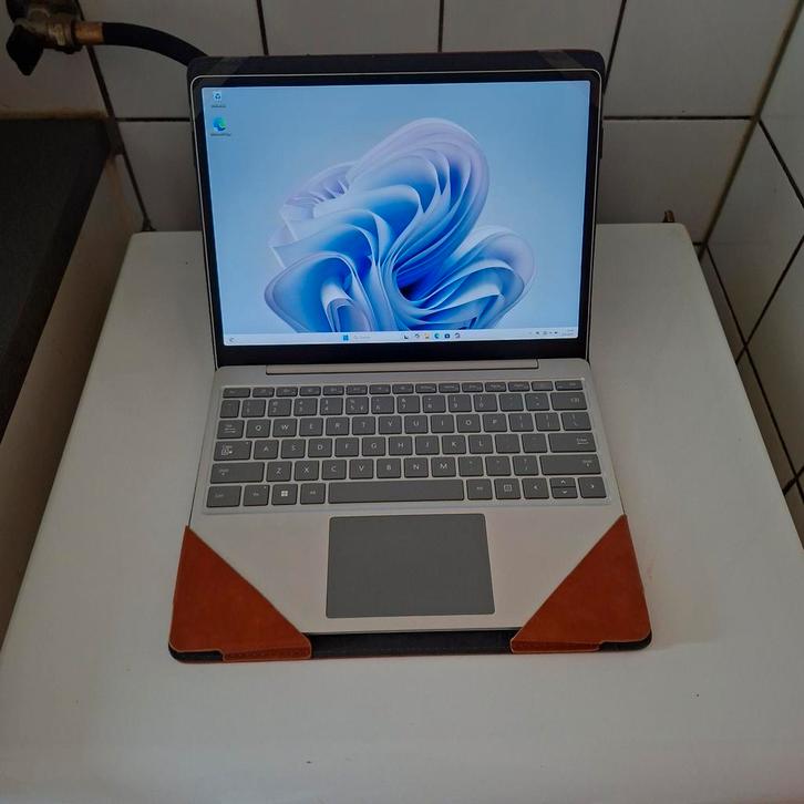 Microsoft Surface Laptop Go 3 i5-1235U/16GB Ram/256GB SSD, Computers en Software, Windows Laptops, Zo goed als nieuw, 14 inch