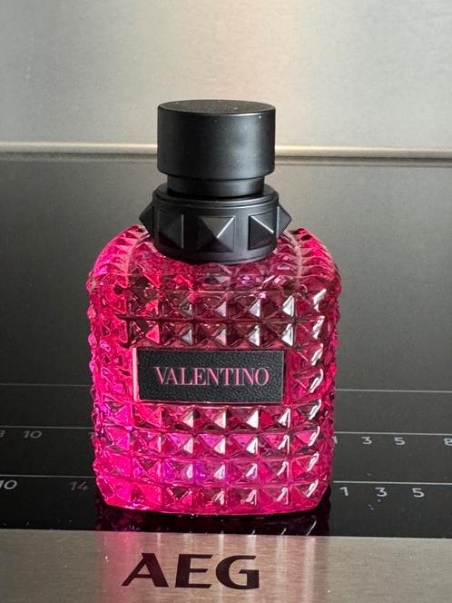 Valentino Born in Roma Extradose Donna Parfum 50ml, Sieraden, Tassen en Uiterlijk, Uiterlijk | Parfum, Nieuw, Ophalen of Verzenden