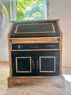 Gratis houten secretaresse kast ophalen in Veendam, Ophalen