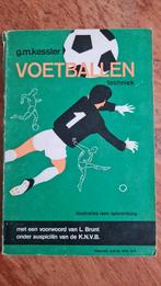G.M. Kessler - voetballen techniek, Gelezen, Balsport, G.m. kessler, Ophalen of Verzenden