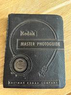 Originele fotogids van Kodak uit 1953, Audio, Tv en Foto, Fotocamera's Analoog, Ophalen of Verzenden, Kodak, Compact, Zo goed als nieuw