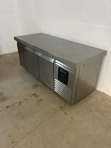 Te koop 3 deurs vries werkbank werktafel rvs vrieswerkbank beschikbaar voor biedingen
