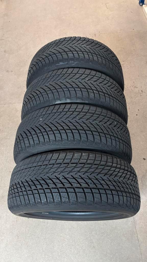 4x Goodyear 225/50R17 Ultragrip Performance 3 M+S banden, Auto-onderdelen, Banden en Velgen, Band(en), Winterbanden, 17 inch, 225 mm