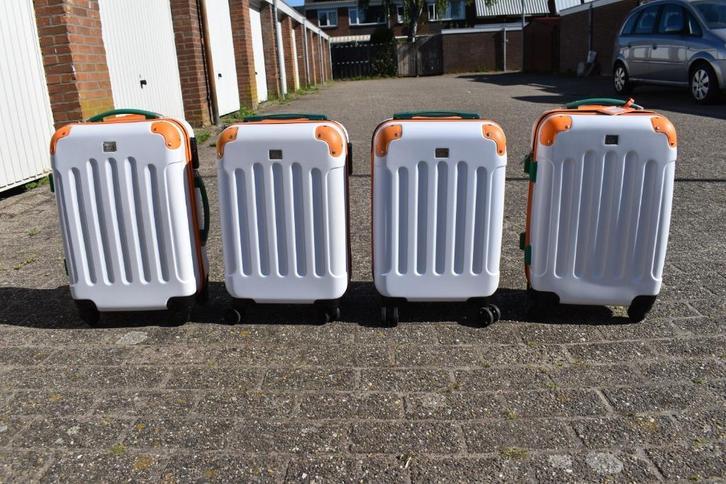 Okt'25 diverse Postcode Loterij Koffers 58x35x23, Sieraden, Tassen en Uiterlijk, Koffers, Nieuw, Zacht kunststof, 50 tot 60 cm