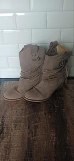 Isla Ibiza Enkellaarsjes Maat 38, Kleding | Dames, Schoenen, Beige, Lage of Enkellaarzen, Ophalen of Verzenden, Zo goed als nieuw