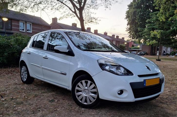 Renault Clio 2011 - Net onderhouden! (2e eigenaar, va 2013), Auto diversen, Overige Auto diversen, Ophalen