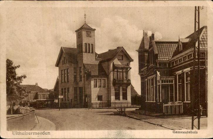 Uithuizermeeden - Gemeentehuis, Verzamelen, Ansichtkaarten | Nederland, Gelopen, Groningen, Voor 1920, Ophalen of Verzenden