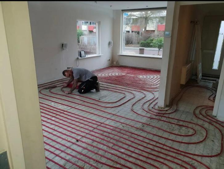 Loodgieter Met ruim 35jaar ervarig, Diensten en Vakmensen, Loodgieters en Installateurs, Installatie, Onderhoud, Reparatie, 24-uursservice