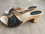 Halfhoge zwarte leren kleppers Scholl gouden spikkels mt38, Kleding | Dames, Schoenen, Scholl, Zwart, Gedragen, Sandalen of Muiltjes