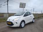 Ford Ka 1.2 51KW 2014 Wit Airco, Auto's, Ford, Voorwielaandrijving, Stof, 1242 cc, 4 cilinders