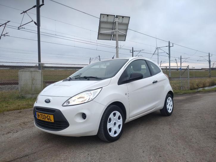 Ford Ka 1.2 51KW 2014 Wit Airco, Auto's, Ford, Bedrijf, Ka, ABS, Airbags, Airconditioning, Bluetooth, Radio, Startonderbreker