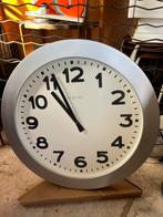 Grote Nextime wandklok 65 cm. Stationsklok, Ophalen of Verzenden, Zo goed als nieuw, Wandklok