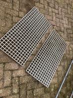 Kunstof GVK roosters 2 stuks, Doe-het-zelf en Verbouw, Metalen, Ophalen, Zo goed als nieuw
