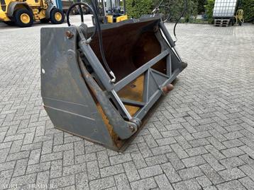 VOLVO DICHTE BAK MET BOVENKLEM beschikbaar voor biedingen