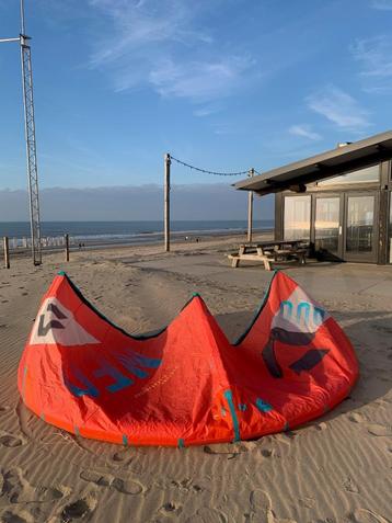 Duotone Neo kite 7 beschikbaar voor biedingen