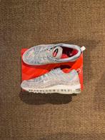 Nike x Supreme Air Max 98 Snakeskin - Maat: 44,5, Kleding | Heren, Schoenen, Overige kleuren, Ophalen of Verzenden, Sneakers of Gympen