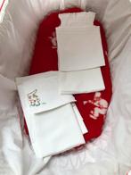 Rood meisjeswiegje, Kinderen en Baby's, Babywiegjes en Ledikanten, Ophalen of Verzenden, Zo goed als nieuw, Wieg