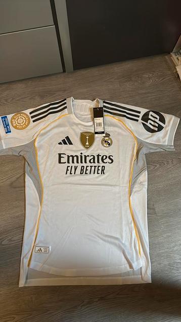 Real Madrid 2025 2025 thuis shirt maat L (valt als M) beschikbaar voor biedingen