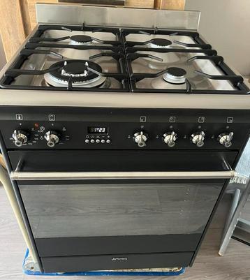 Smeg gasfornuis beschikbaar voor biedingen