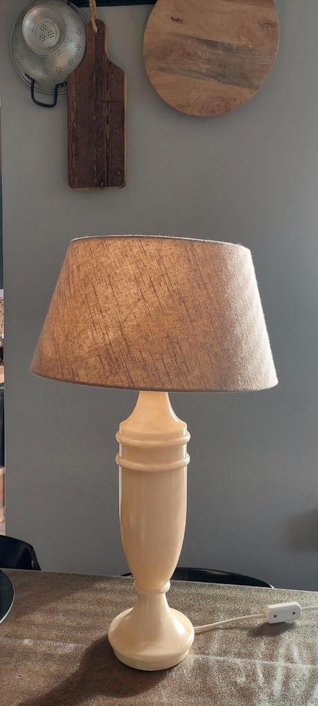 Marmeren / albast lamp met grof linnen kap. 60 cm hoog, Huis en Inrichting, Lampen | Tafellampen, Gebruikt, 50 tot 75 cm, Ophalen