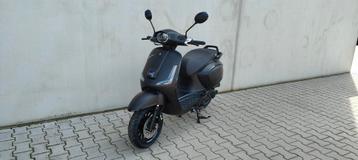 GTS Palermo scooter  nieuw !!  beschikbaar voor biedingen
