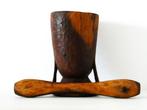 Unieke handvervaardigde grote houten vijzel / mortier Afrika, Ophalen of Verzenden