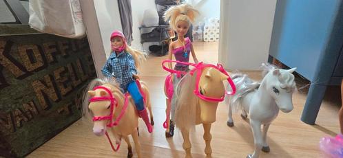 Barbie verzameling met poppen, auto, scooter, paarden, Kinderen en Baby's, Speelgoed | Poppen, Gebruikt, Barbie, Ophalen