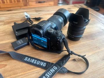 Samsung NX11 Systeemcamera met 2 objectieven en 2 accus beschikbaar voor biedingen