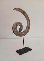 Oude Bronzen Sanggori hoofdsieraad Toraja Sulawesi Indonesie, Antiek en Kunst, Kunst | Niet-Westerse kunst, Ophalen of Verzenden