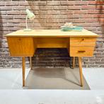 Vintage Deens design bureau jaren 60, Zo goed als nieuw, Ophalen, Bureau