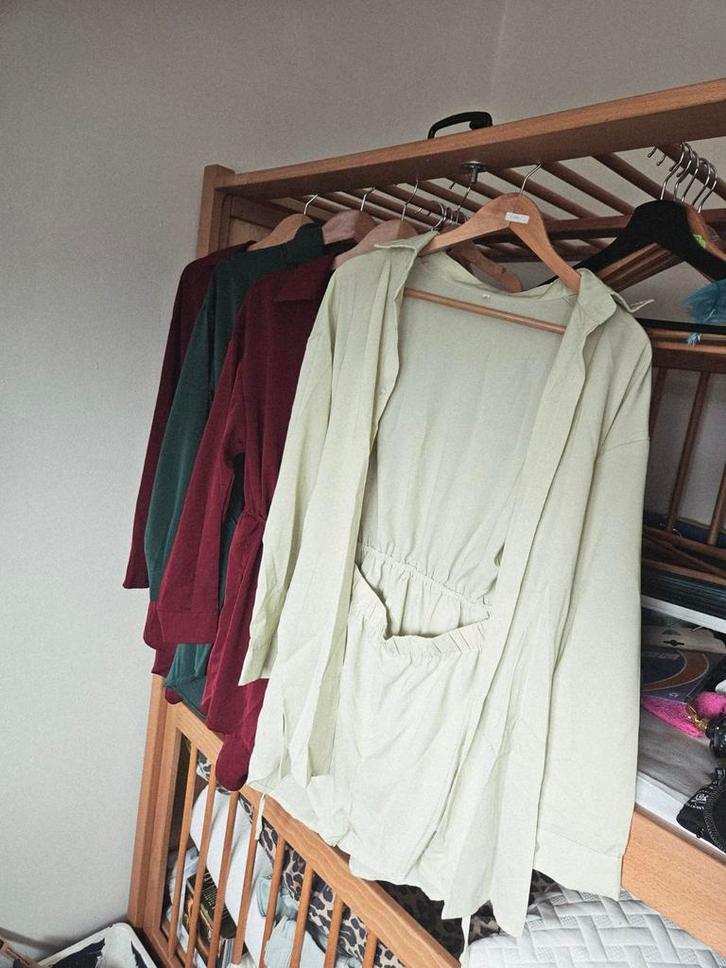 Nieuwe broekjurkjes M/L - 3 kleuren, Kleding | Dames, Jurken, Nieuw, Maat 38/40 (M), Groen, Boven de knie, Ophalen of Verzenden