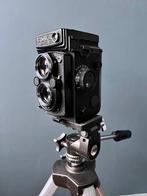 Vintage Yashica Mat 124G Camera met Klassiek Statief, Gebruikt, Minder dan 150 cm, Met balhoofd, Ophalen of Verzenden