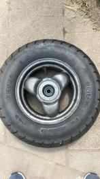 Peugot velg met kenda band 130/90-10, Motoren, Ophalen