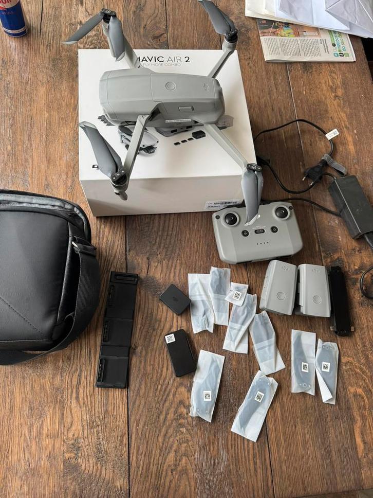 DJI Mavic Air 2 Fly More Combo, Audio, Tv en Foto, Drones, Zo goed als nieuw, Drone met camera, Ophalen of Verzenden