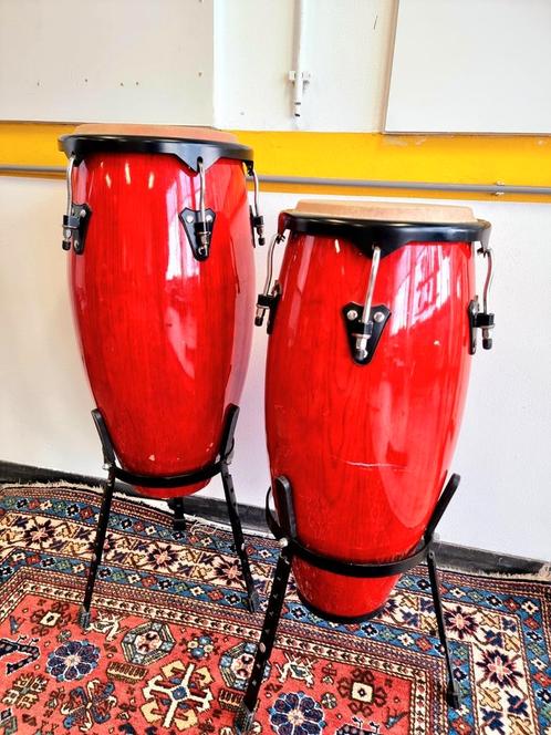 YatvaVintage : YV3034: Conga Set with Stand Red, Muziek en Instrumenten, Percussie, Zo goed als nieuw, Melodische percussie, Ophalen