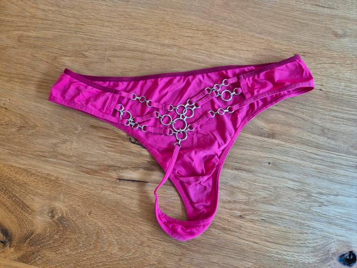 2x Marlies Dekkers String Maat M (40) - Nieuwstaat!, Kleding | Dames, Ondergoed en Lingerie, String, Roze, Ophalen of Verzenden