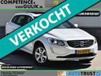 Volvo XC60 2.0 D4 FWD Ocean Race | Panorama | Cruise | Navig, 1969 cc, Wit, Leder, Bedrijf