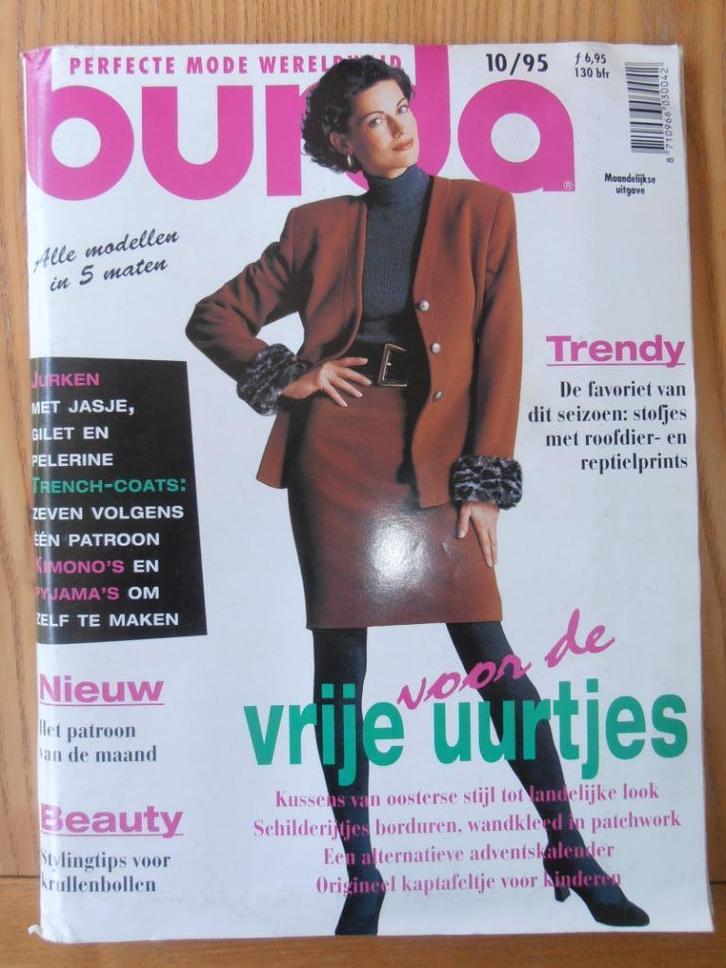 Burda oktober 1995  zeven trenchcoats 1 patroon, Hobby en Vrije tijd, Kledingpatronen, Zo goed als nieuw, Vrouw, Burda, Ophalen of Verzenden