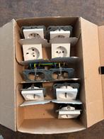 Jung stopcontacten, Centerplaat, Keystone & Afdekplaat, Doe-het-zelf en Verbouw, Elektra en Kabels, Ophalen of Verzenden, Nieuw