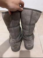 Grijze uggs maat 39, Kleding | Dames, Schoenen, Hoge laarzen, UGG, Ophalen of Verzenden, Grijs