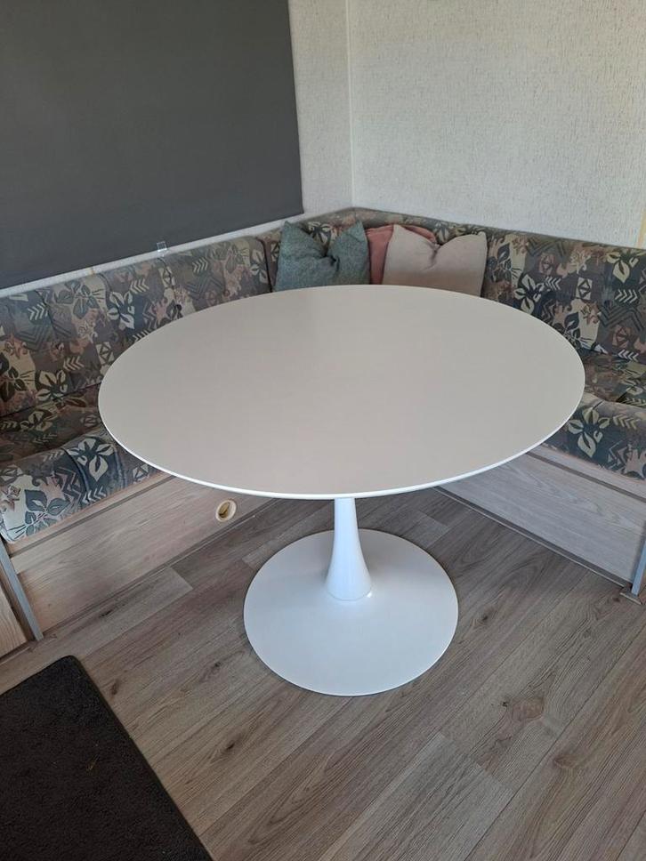Ronde JYSK tafel - Zo goed als nieuw!, Huis en Inrichting, Tafels | Eettafels, Zo goed als nieuw, 100 tot 150 cm, 100 tot 150 cm