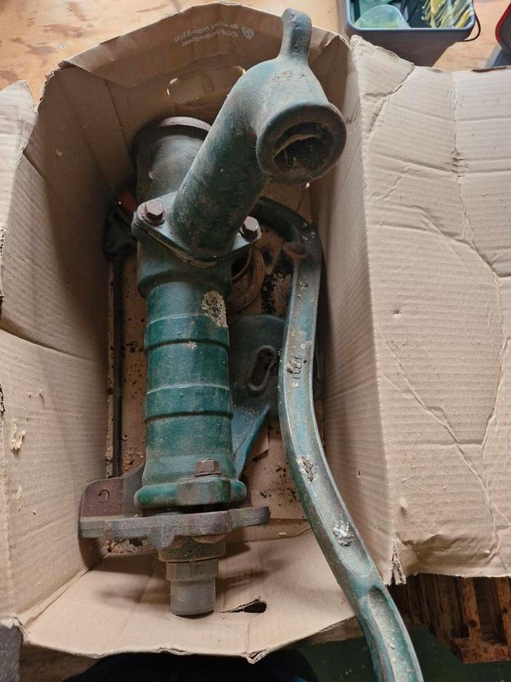 Handpomp voor tuin. Mooi en compleet., Tuin en Terras, Waterpompen, Gebruikt, Handmatig, Overige typen, Ophalen