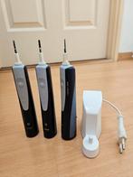 3 elektrische tandenborstels van Braun met oplader, Tandenborstel, Gebruikt, Ophalen of Verzenden