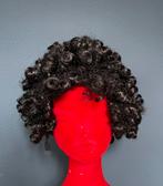 Mooie volle pietenpruik te koop aangeboden, Ophalen of Verzenden