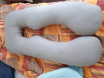 Litollo zwangerschapskussen/ Pregnancy pillow beschikbaar voor biedingen