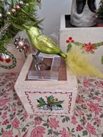 Oud Vogeltje met echte Veertjes, Diversen, Kerst, Ophalen of Verzenden