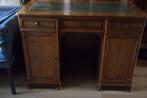 notenhouten bureau met 2 deurtjes en middenlade, Antiek en Kunst, Ophalen