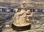 Zeer oud beeldje van kinderen met sneeuwballen en snowman, Antiek en Kunst, Ophalen of Verzenden